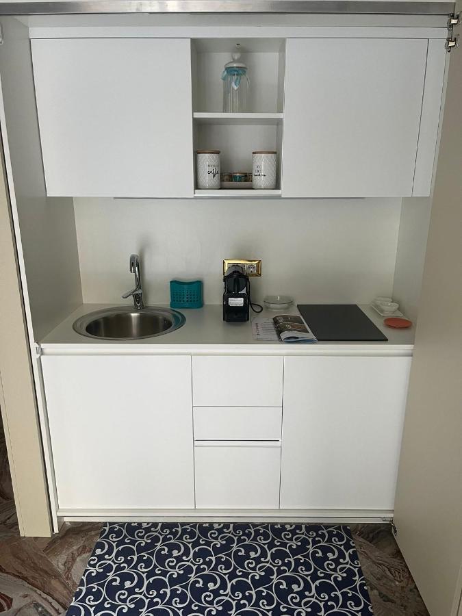 Residenze Pessina Apartment Наполи Екстериор снимка